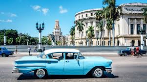 Stará auta v Havaně